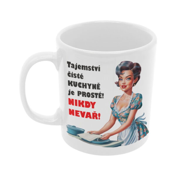 Hospodyňka Helena | keramický hrnek 330ml